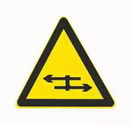 十字平面交叉-警告标志