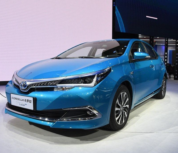 丰田首款新能源车将上市-不充电也很省油